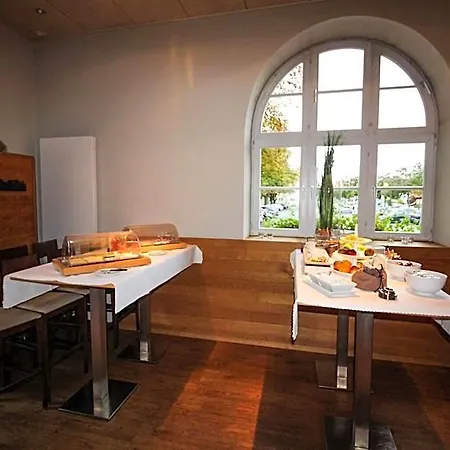 Volkspark Hotell 3*