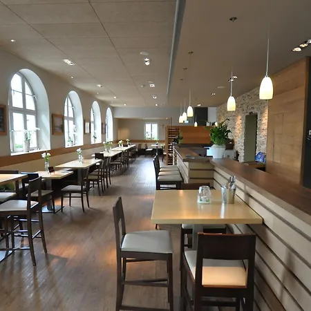 酒店 Volkspark 3*