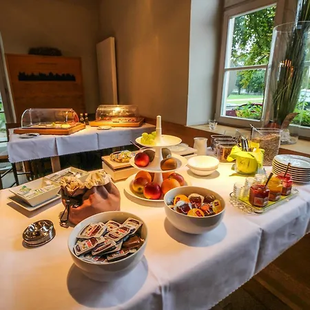 Volkspark Hotel 3*