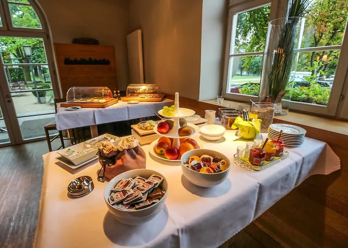 Volkspark Hotel 3*